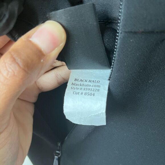 Black Halo Brooklyn Jumpsuit Black Bell Sleeve Pantsuit Size 4 - Picture 12 of 13